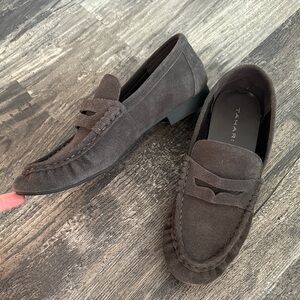 Tahari women’s grey Suede Penny Loafers